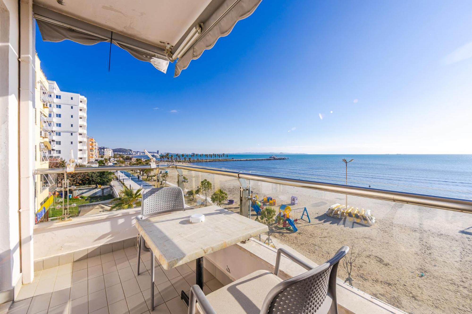 The Beachfront Apartment Durres Luaran gambar