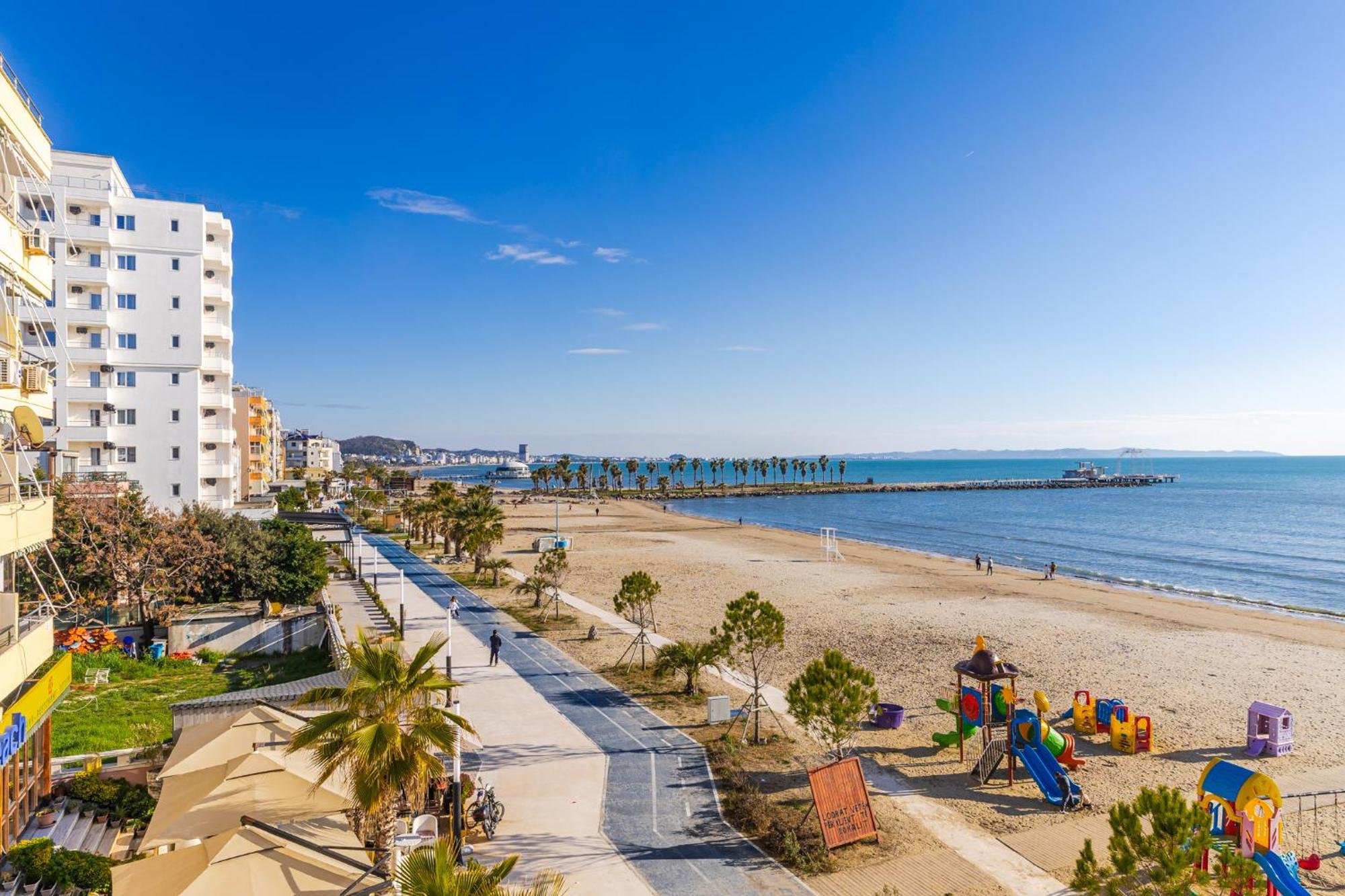 The Beachfront Apartment Durres Luaran gambar