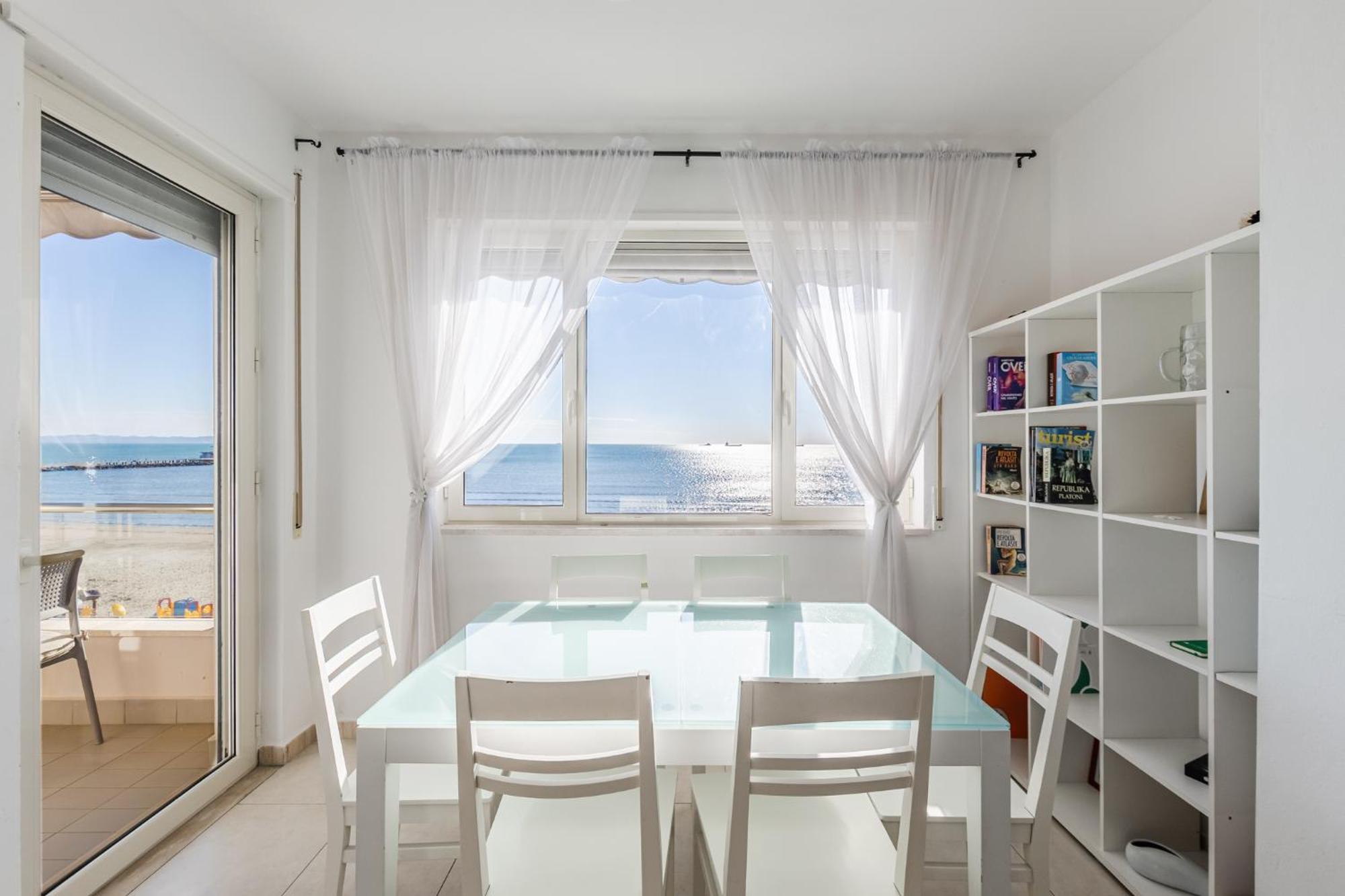 The Beachfront Apartment Durres Luaran gambar
