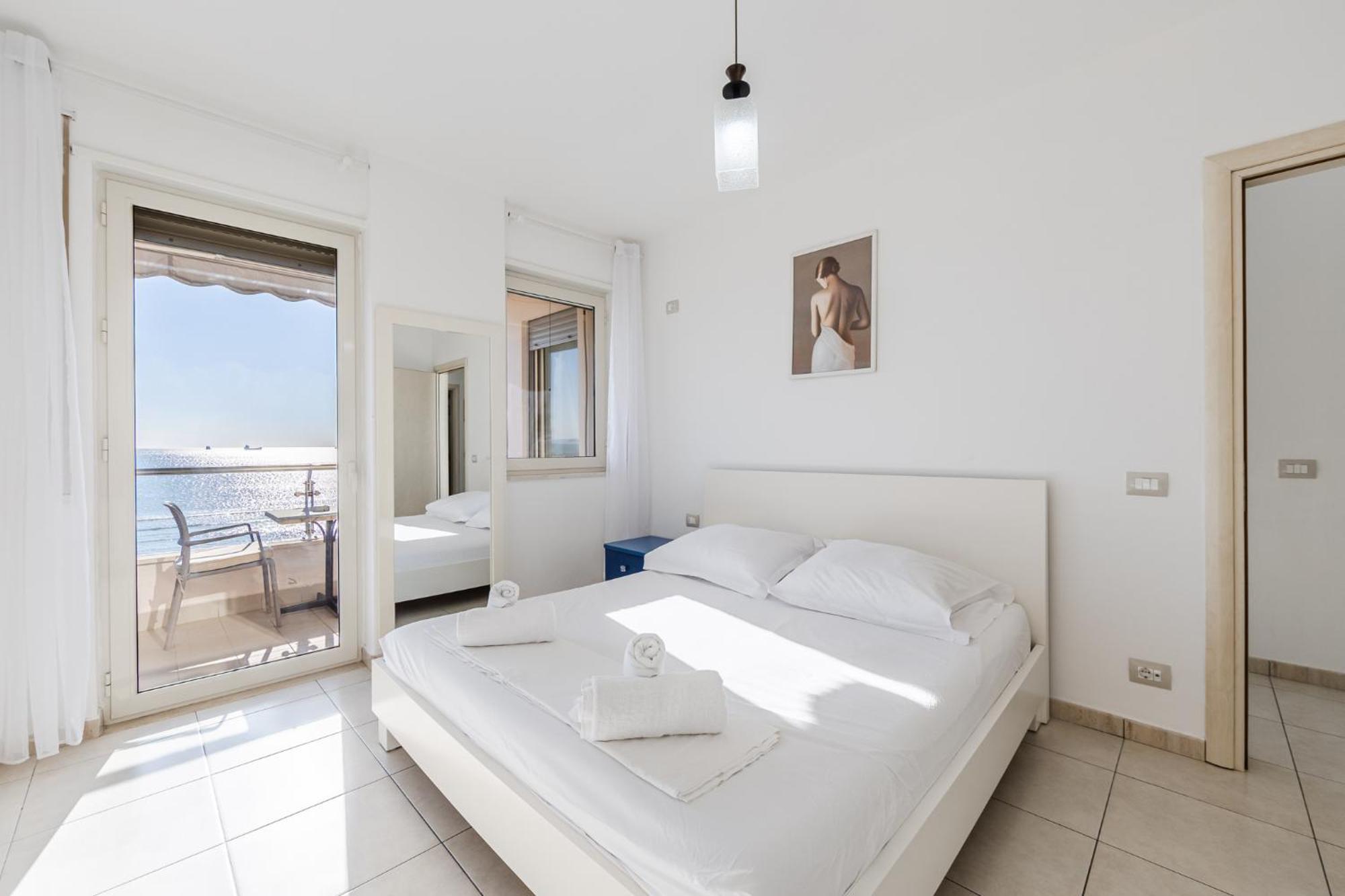 The Beachfront Apartment Durres Luaran gambar